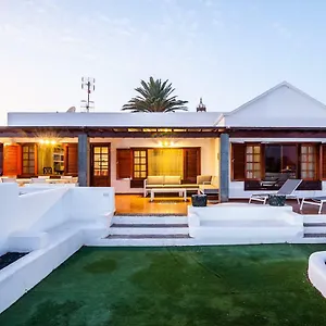 Magnífica Al Lado Del Mar Villa